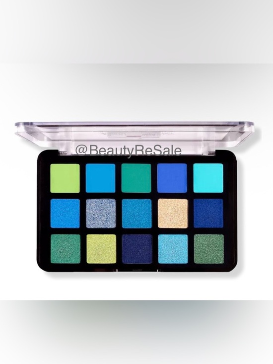 J.Cat Beauty Other - J•Cat - Eyeshadow Palette